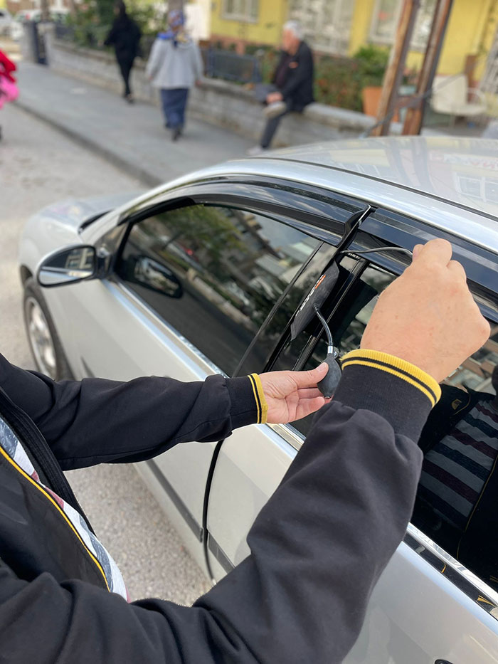 Başakşehir Oto Kilitçisi